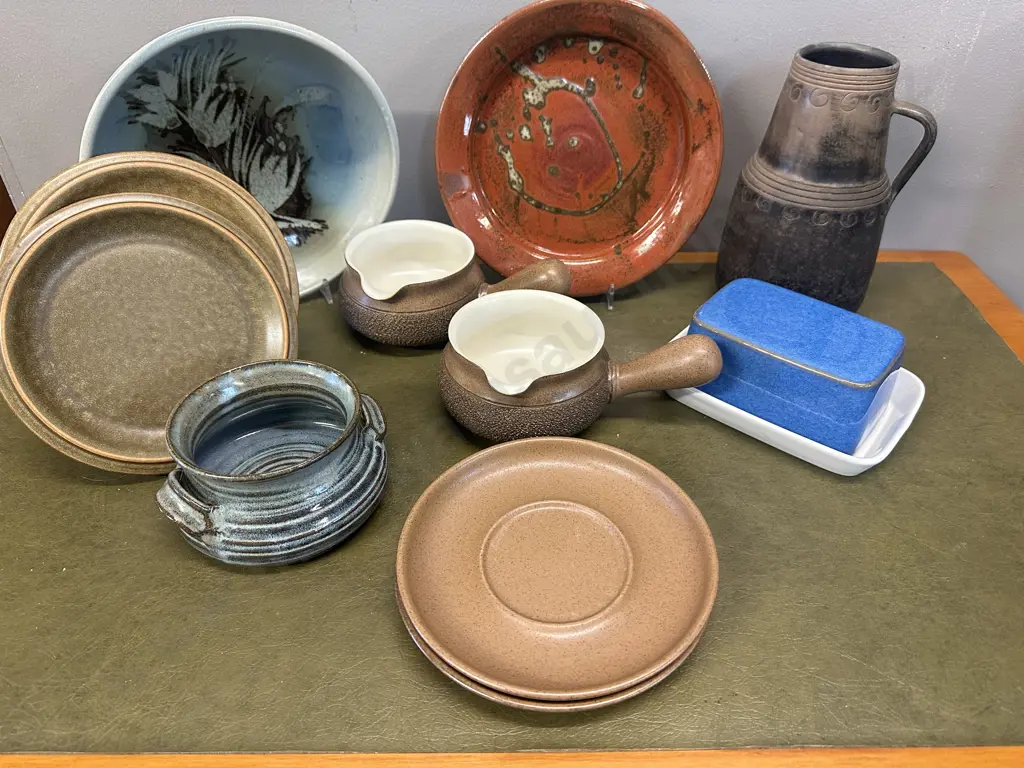 Selection Of Vintage Pottery Including Denby, Temuka Etc Image 1++