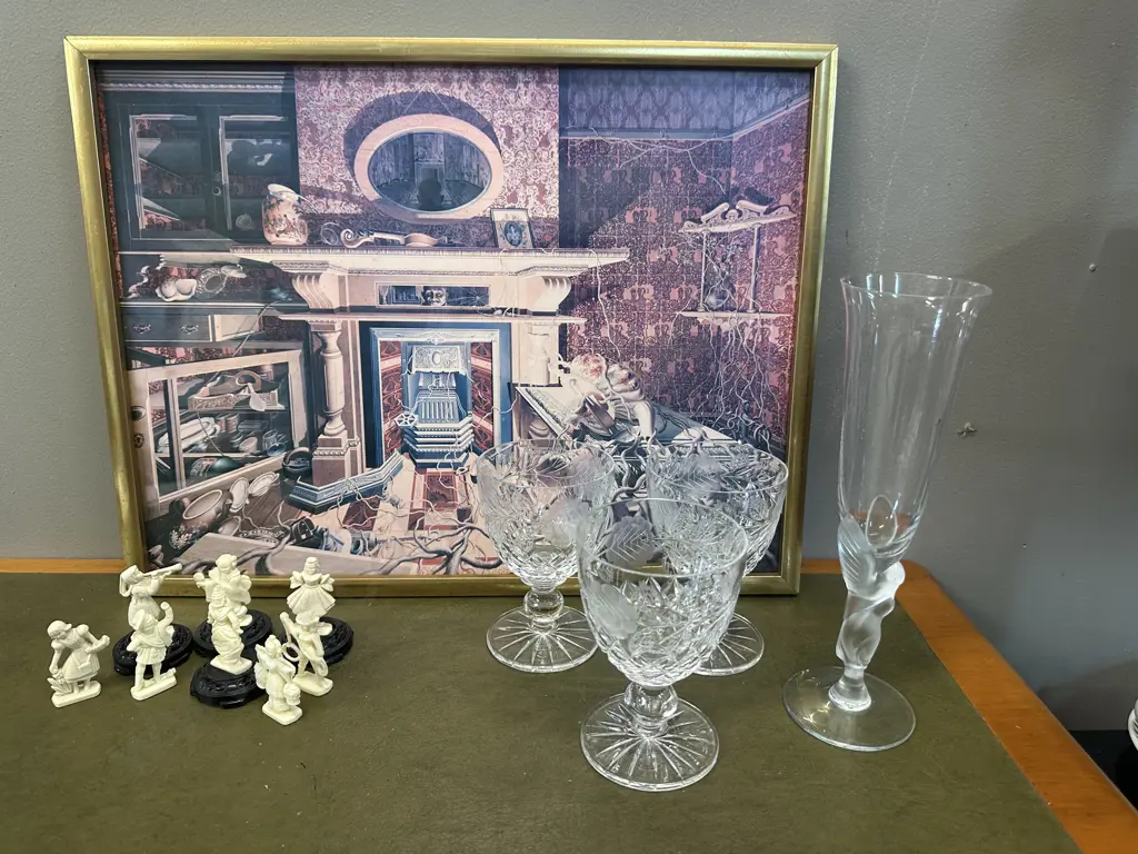 Framed Artwork 'Maybe Tommorow', Crystal Glasses & Cereal Figurines Image 1++
