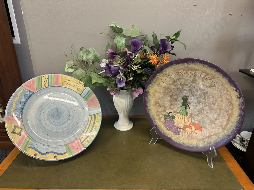 Large Decorative Platters & Cream Ribbed Vase With Faux Flowers Image 1++
