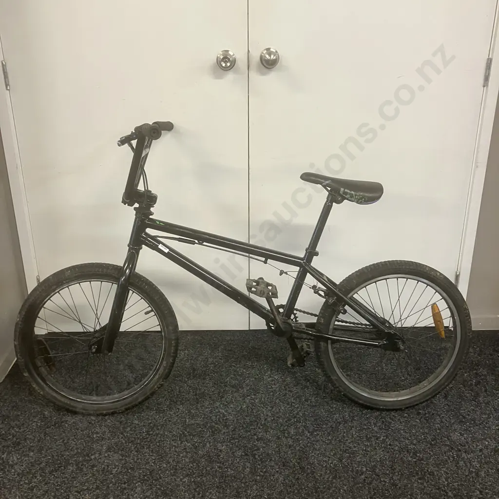 Black BMX Image 1++