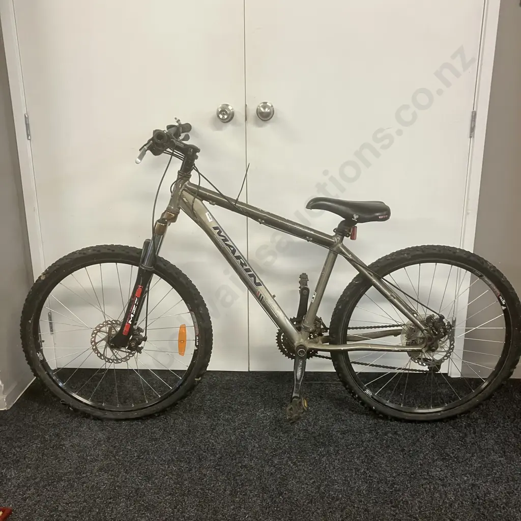 Marin Hawk Hill SE Bicycle Image 1++