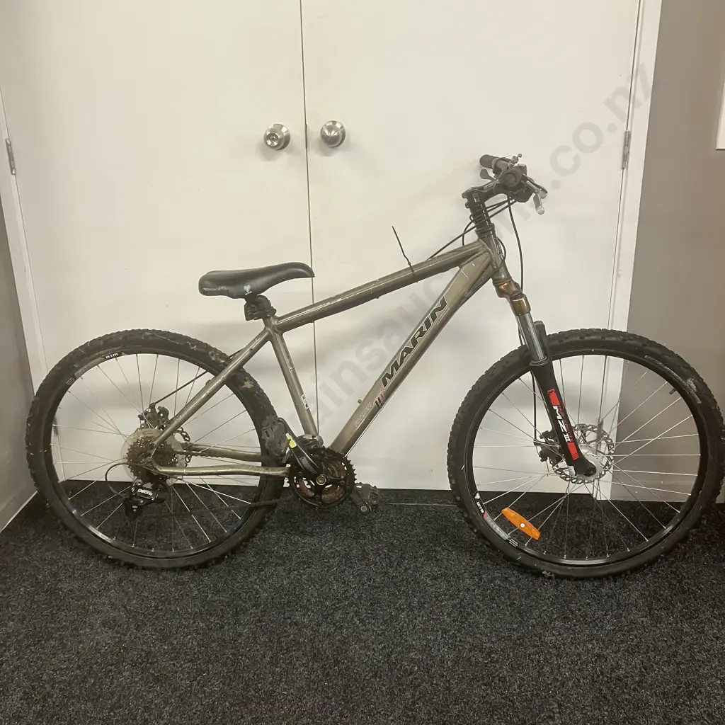 Marin Hawk Hill SE Bicycle Image 1++