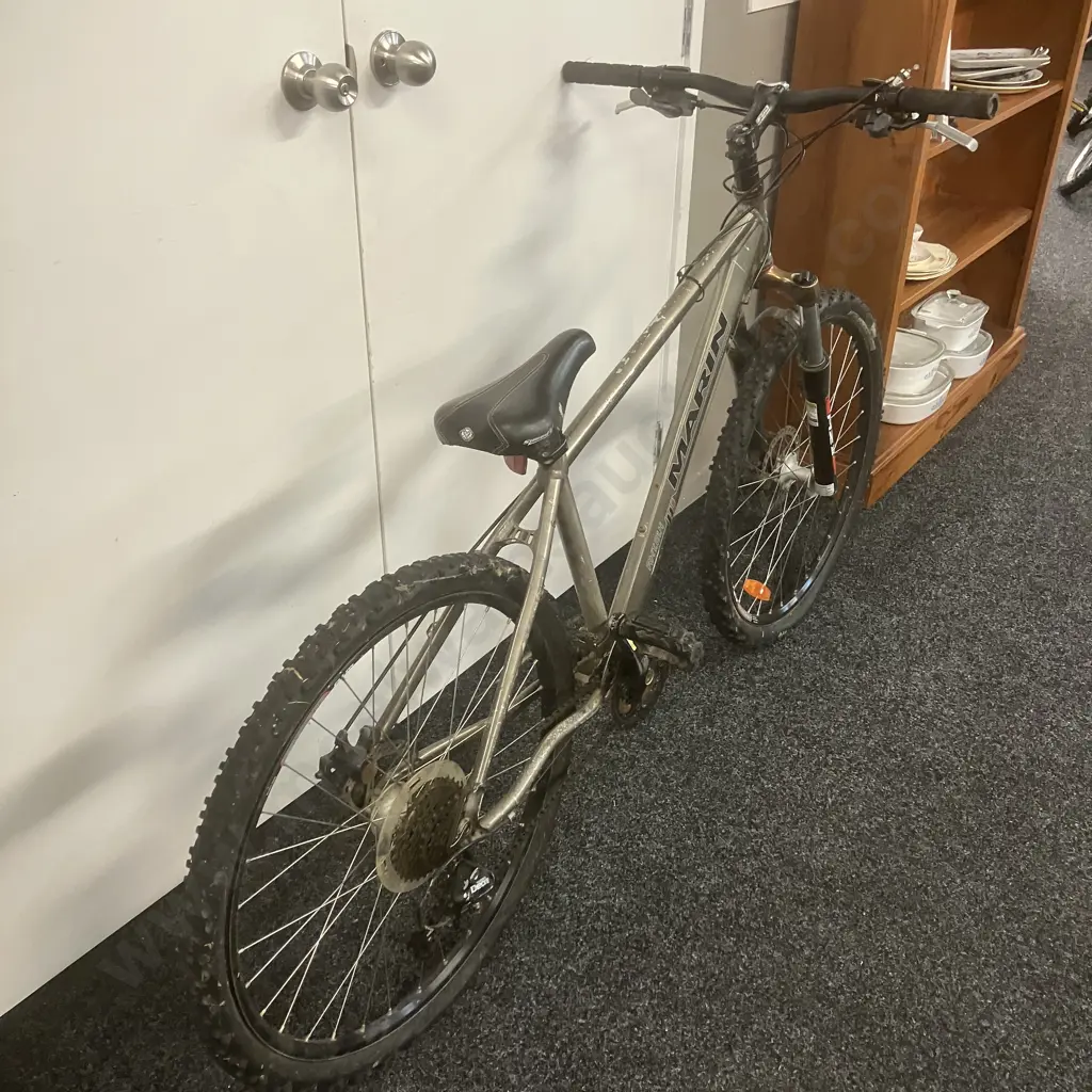 Marin Hawk Hill SE Bicycle Image 1++