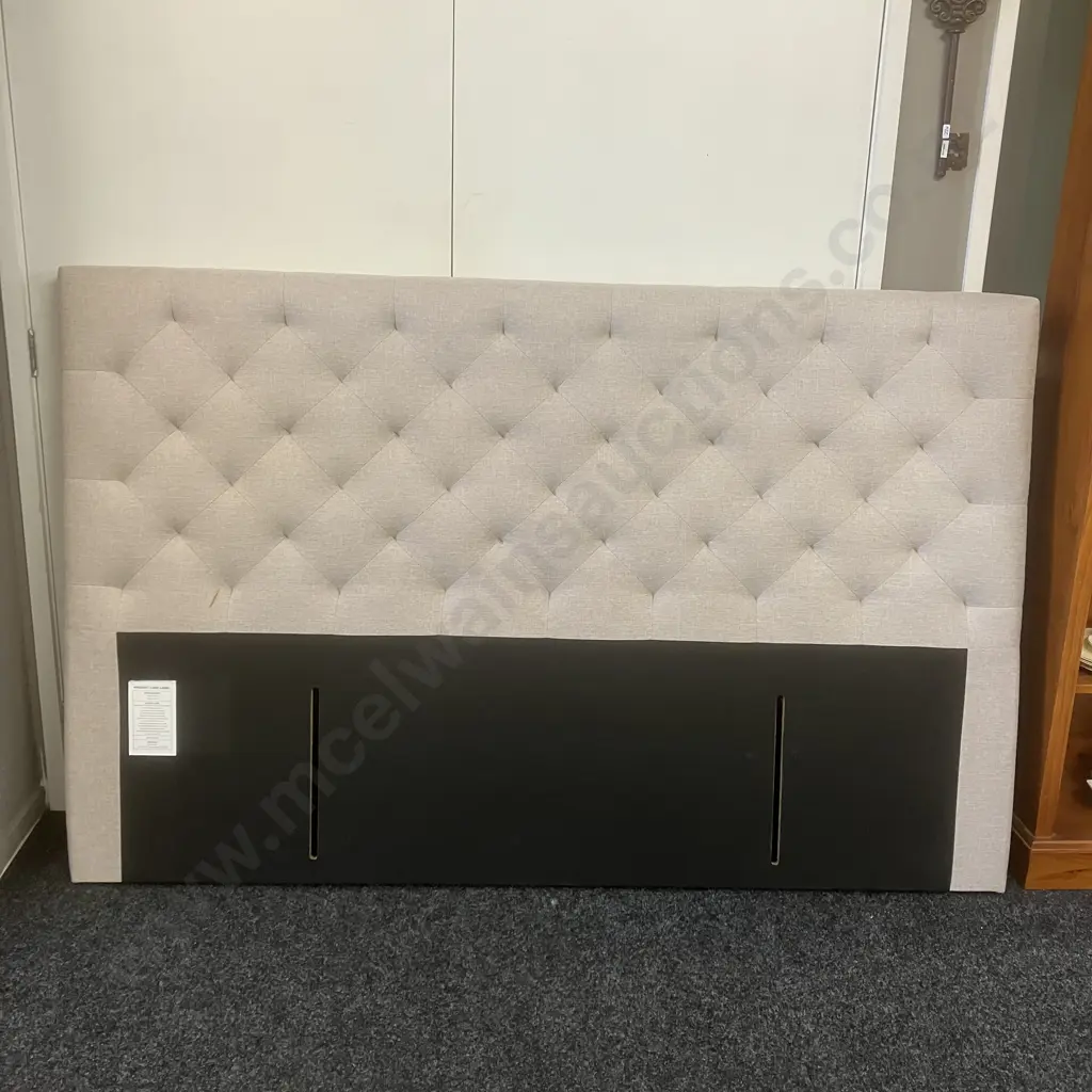 Nero Furniture Button Backed Fabric Headboard. 118 x 187cm Image 1++