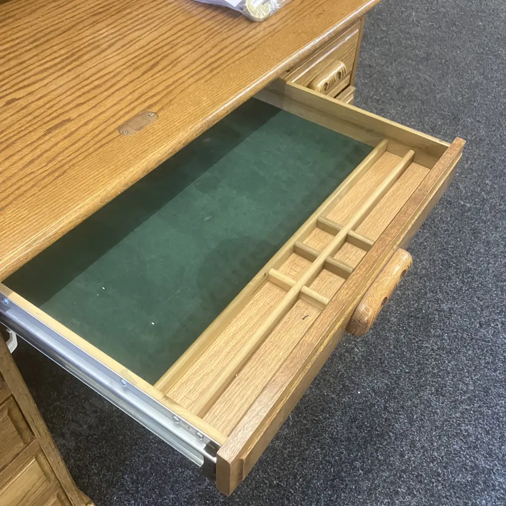 Stunning Oak Rolltop Secretaire Kneehole Desk, 21 Drawers, Brass Handles, 2 x Pull Out Slides, 3 Doors Image 1++