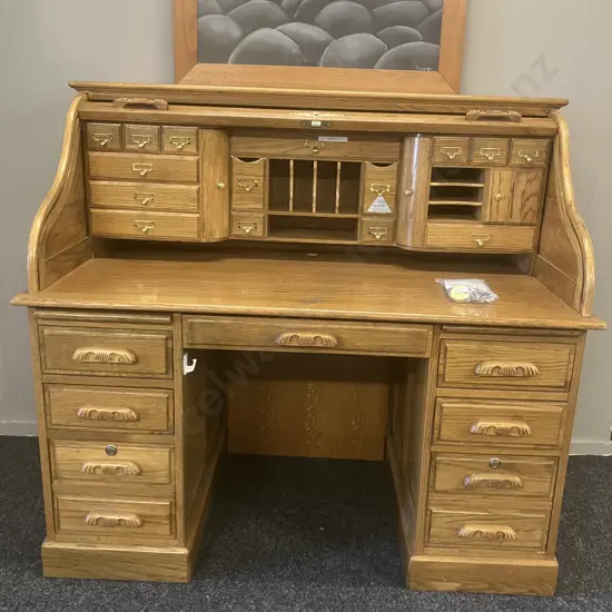 Stunning Oak Rolltop Secretaire Kneehole Desk, 21 Drawers, Brass Handles, 2 x Pull Out Slides, 3 Doors
