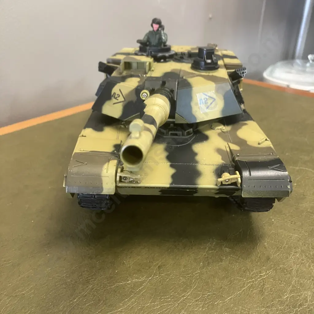 Heng Long 1/24 Scale RTR Full Function M1M2 Abrams RC Tank Image 1++