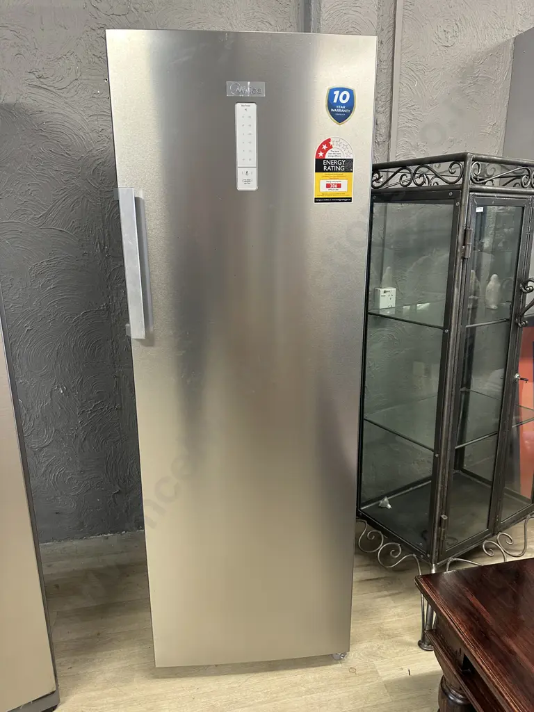 Midea 238L Upright Fridge / Freezer Dual Model - MERU333FGF02AP With User Manual (Approx 10 Months Old) Image 1++