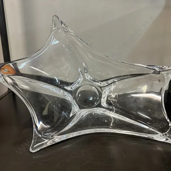 Vintage Elongated Scalloped Art Glass Centerpiece H11,W34,D21cm.