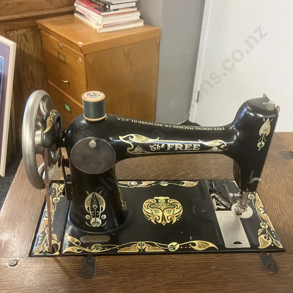 Early 1900s "The Free" Cabinet Model Treadle Sewing Machine - Free Sewing Machine Co. Rockford. Ill. USA, Ser #C284979. Image 1++