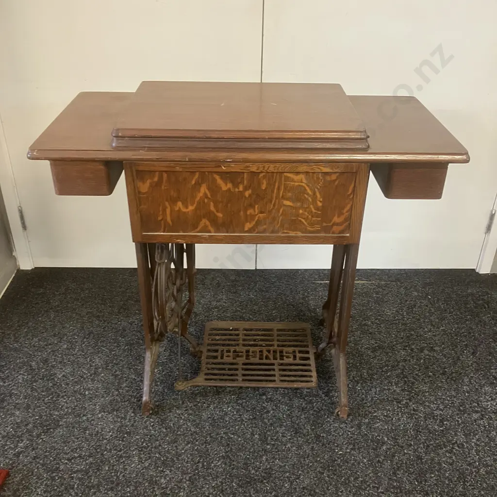 1949 Singer Model No 15K88 Treadle Sewing Machine With Manual & Accessories, #EF338259 - Kilbowie, Clydebank, Scotland Image 1++