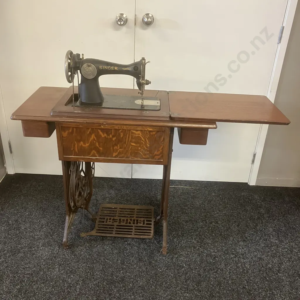1949 Singer Model No 15K88 Treadle Sewing Machine With Manual & Accessories, #EF338259 - Kilbowie, Clydebank, Scotland Image 1++