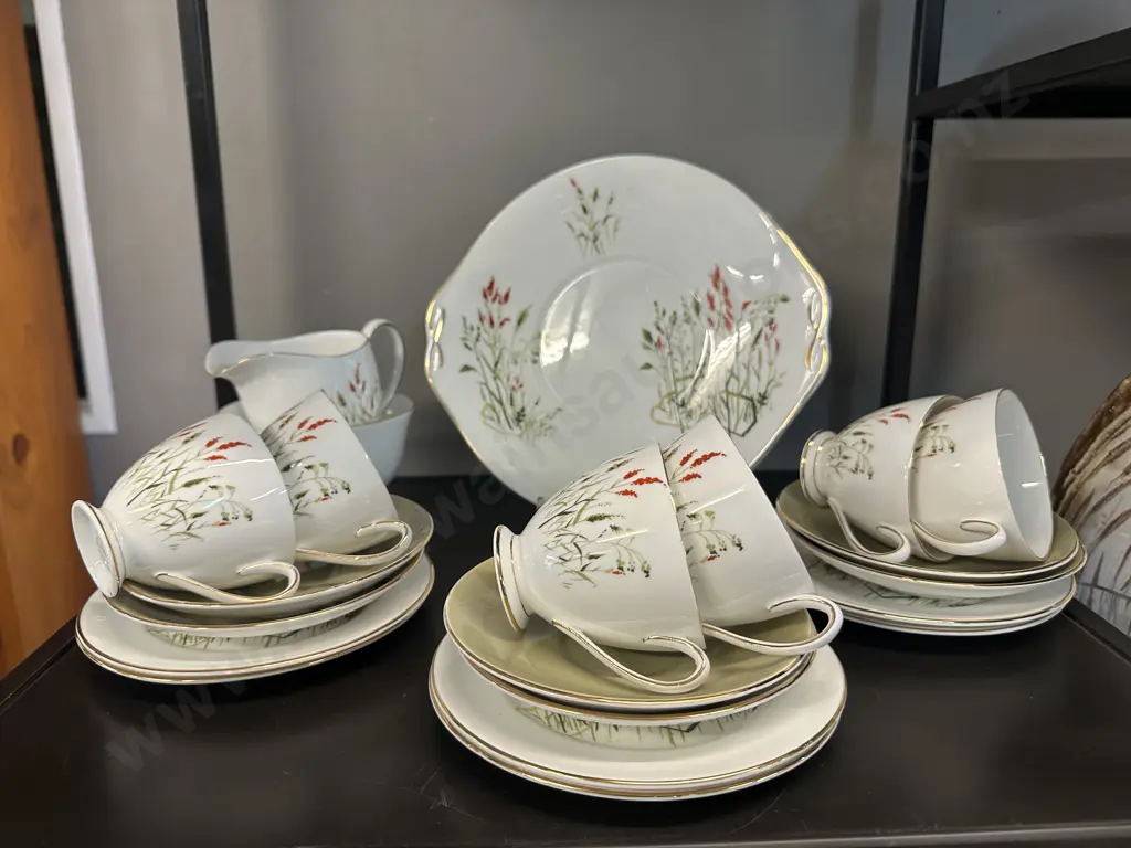 Queen Anne China Tea Set  'Nymph'  Pattern Image 1++