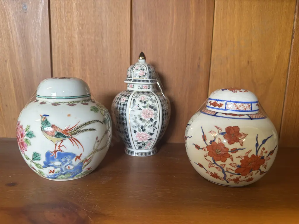 Vintage Chinese Porcelain Ginger Jars Image 1++