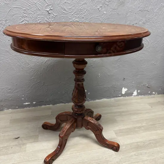 Victorian Style Walnut Oval Lamp/Drum Table Single Pedestal With Inlay Detail H76,W72,D52cm.