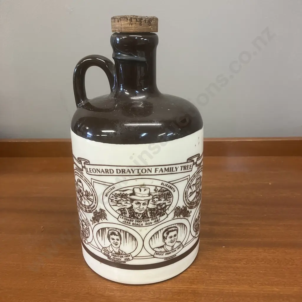 Vintage 'Draytons Descendants Family Port' 1 Litre Stoneware Jug Image 1++