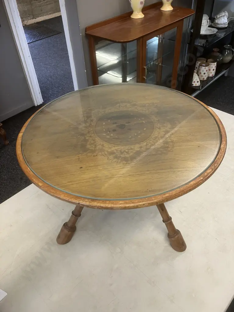 Antique Tri-Leg Occasional Table With Glass Top (As Found) 37 x 50cm Image 1++