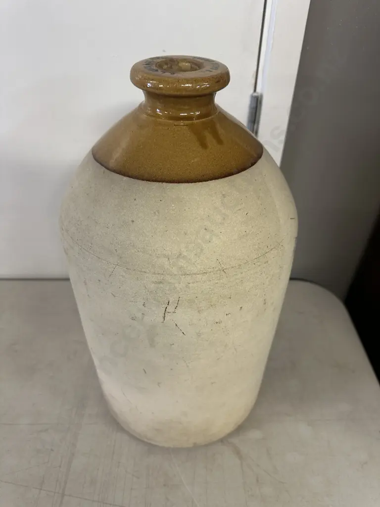 Vintage D.L Innes & Co Ltd Two Toned Stone Jar Image 1++