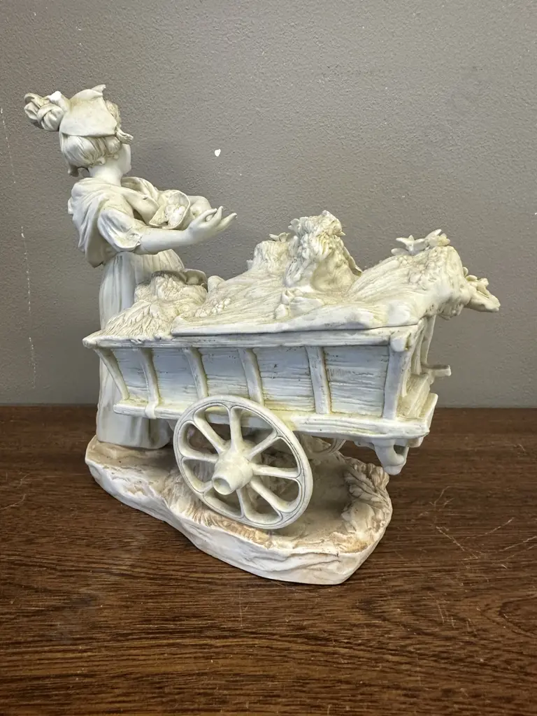 Capodimonte ? Figurine Woman With Flower Cart (af to watering can) #10929 H19,W21cm. Image 1++