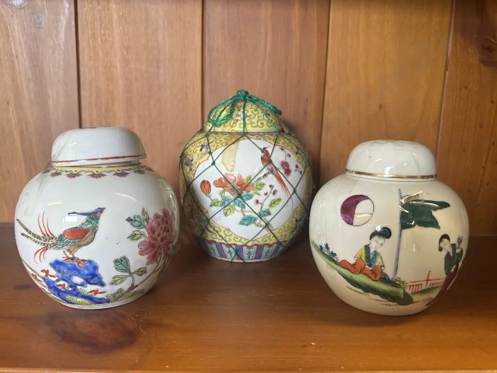 Vintage Chinese & Japanese  Porcelain Ginger Jars Image 1++