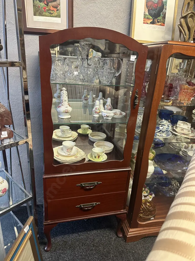 Mahogany Dome Top China Display Cabinet, 2 Glass Shelves, Mirror Backed. H142 W59 D40cm Image 1++