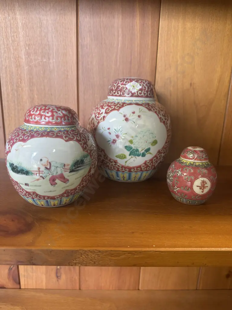 Selection Of Vintage Chinese Porcelain Ginger Jars Image 1++