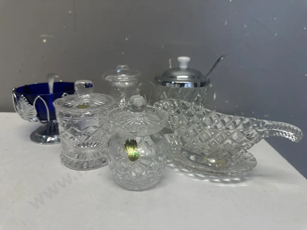 Selection of Vintage Crystal Items Including Stuart, Waterford Etc Image 1++