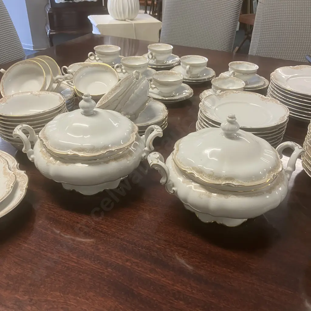 Hutschenreuther Sylvia 'Lorelei Loreley' (Gold, White) Porcelain Dinnerware, Coffee Set Etc - 81 Pieces Image 1++