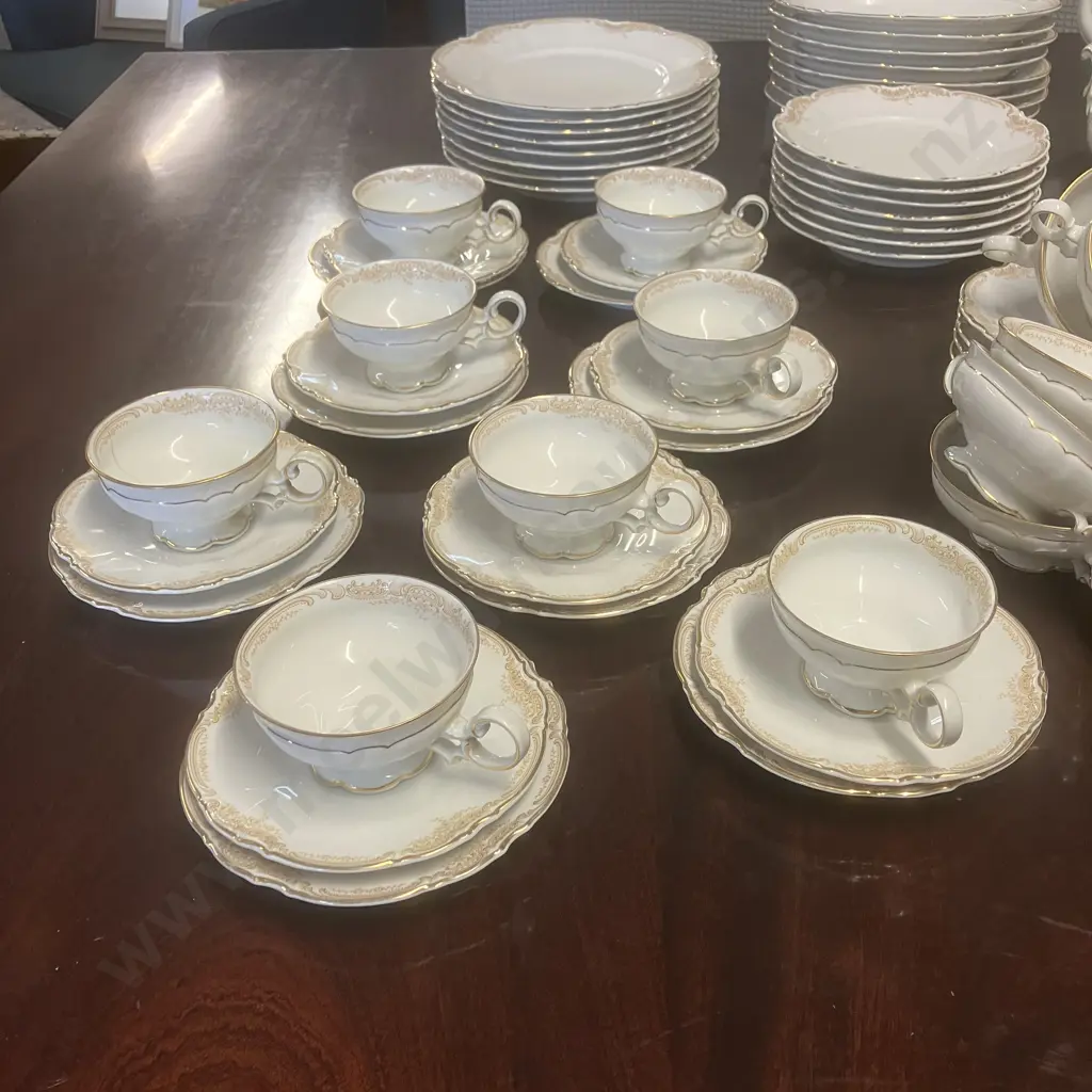 Hutschenreuther Sylvia 'Lorelei Loreley' (Gold, White) Porcelain Dinnerware, Coffee Set Etc - 81 Pieces Image 1++