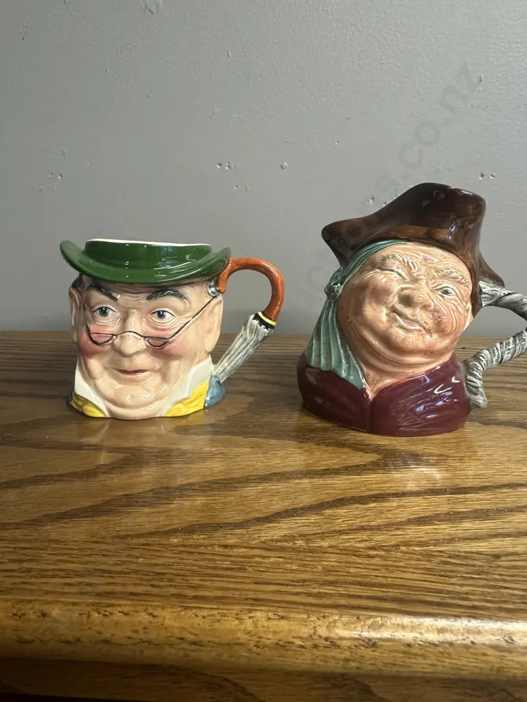 Vintage Toby Jugs Including Mr Pickwick Etc Image 1++