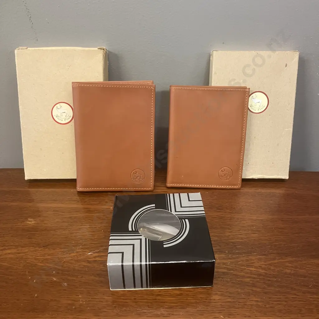 Artic Circle Reindeer Leather Bi-Fold Wallets, Boxed. Stamped Kvaerner With Boxed Kvaerner Buckle & Belt Image 1++