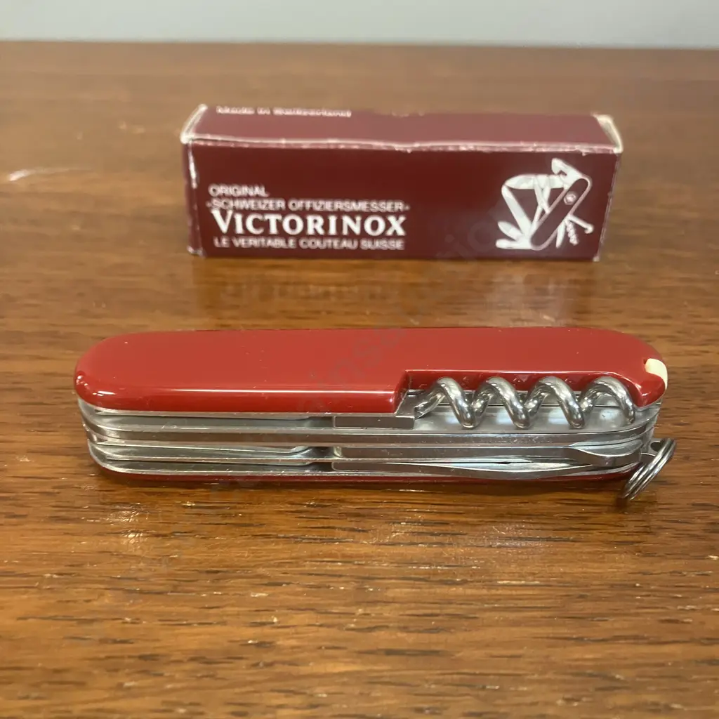 Victorinox Huntsman Swiss Army Knife - 15 Functions, Model 1.3713 With Original Box Image 1++