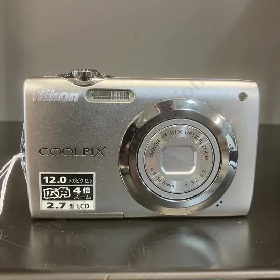 Nikon Coolpix S3000 Silver 12.0 MP Wide 4x Optical Zoom - Japan (Has Battery But No Charger)