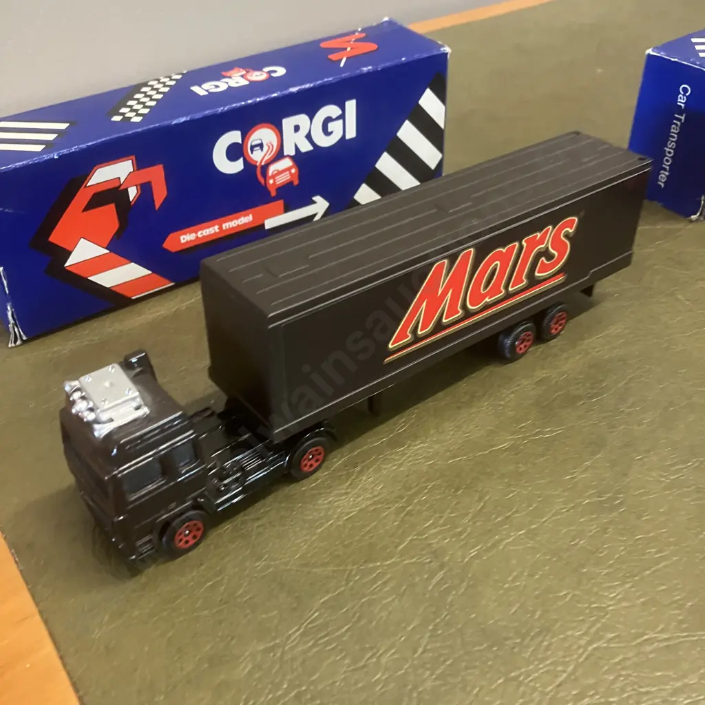 Corgi Model Trucks - 'MARS' Container Truck, Car Transporter, BP Tanker, 1990's With Boxes Made In Great Britain Image 1++