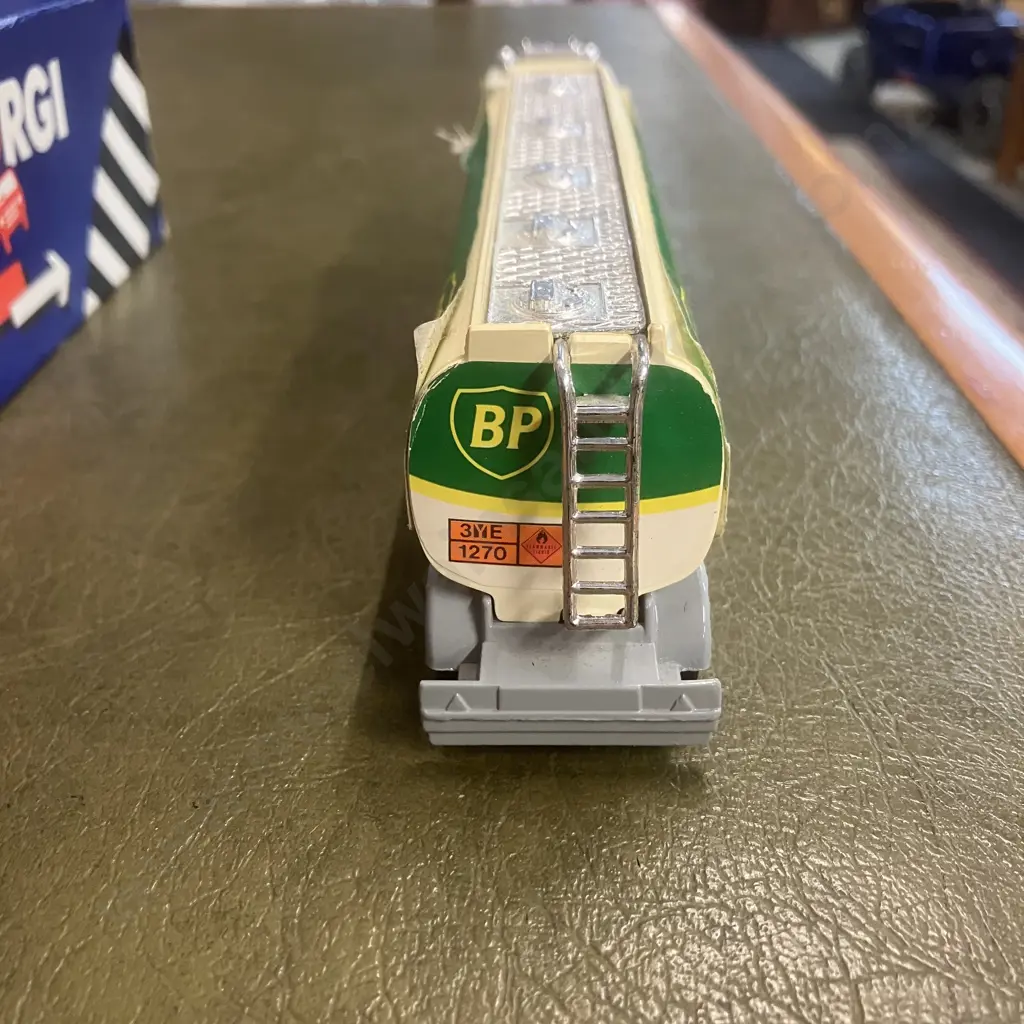 Corgi Model Trucks - 'MARS' Container Truck, Car Transporter, BP Tanker, 1990's With Boxes Made In Great Britain Image 1++