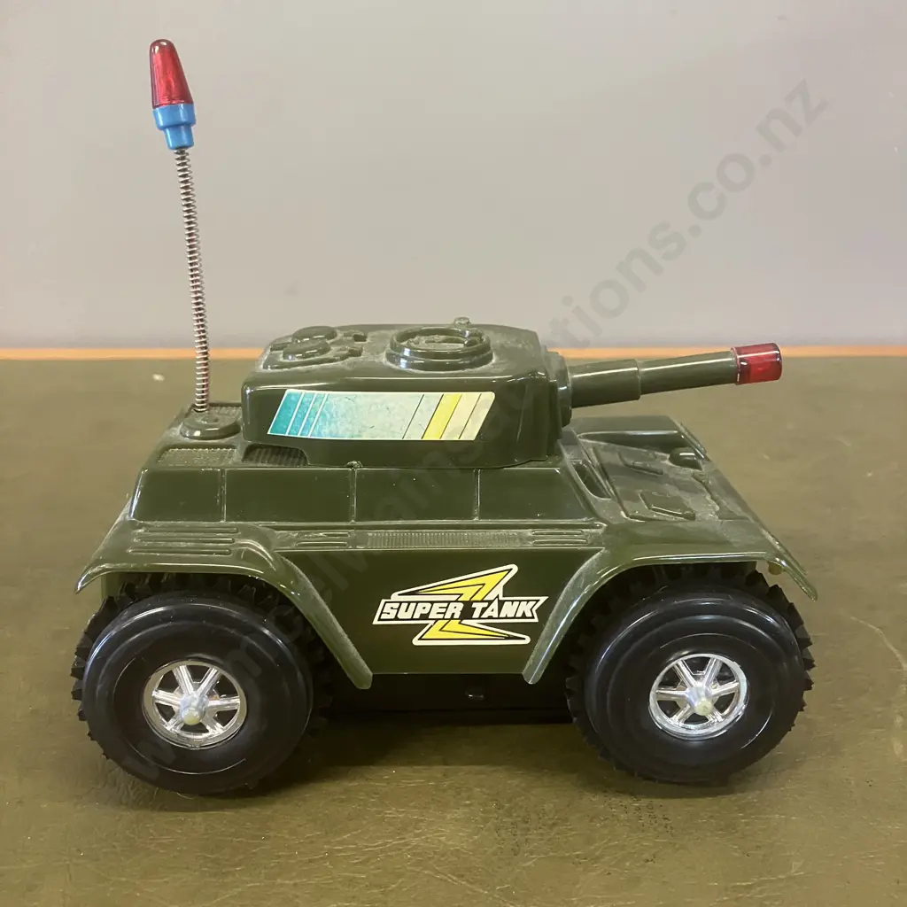 Vintage Super Tank 1970s Flip Over Army Toy Image 1++