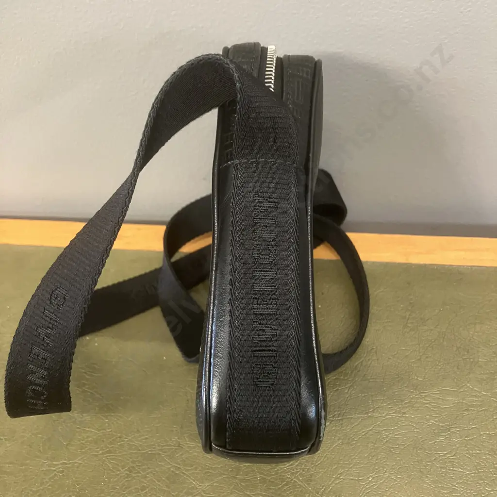 Black Givenchy Branded Bag Image 1++
