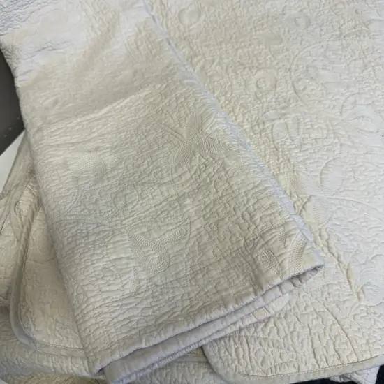 King Size Latte Coloured Relief Patterned Coverlet & 2 Pillowcases