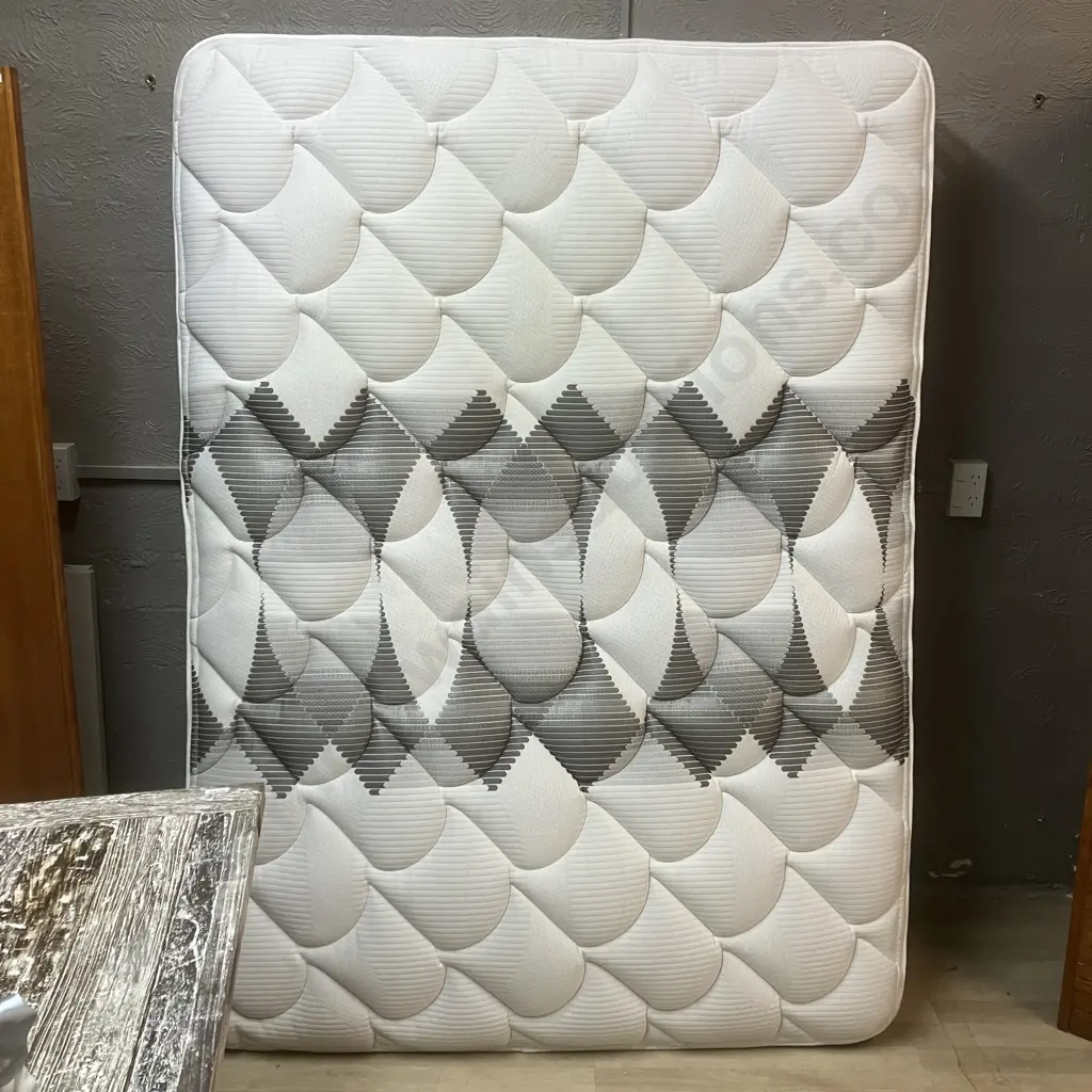 Sleepmaker Lifestyle Posture Advance Medium Comfort Double Size Mattress (137 x 188cm) Image 1++