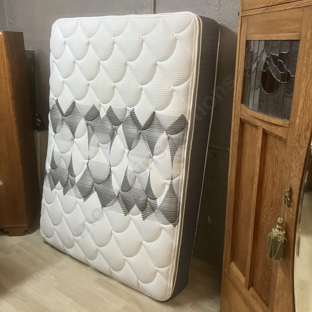 Sleepmaker Lifestyle Posture Advance Medium Comfort Double Size Mattress (137 x 188cm) Image 1++