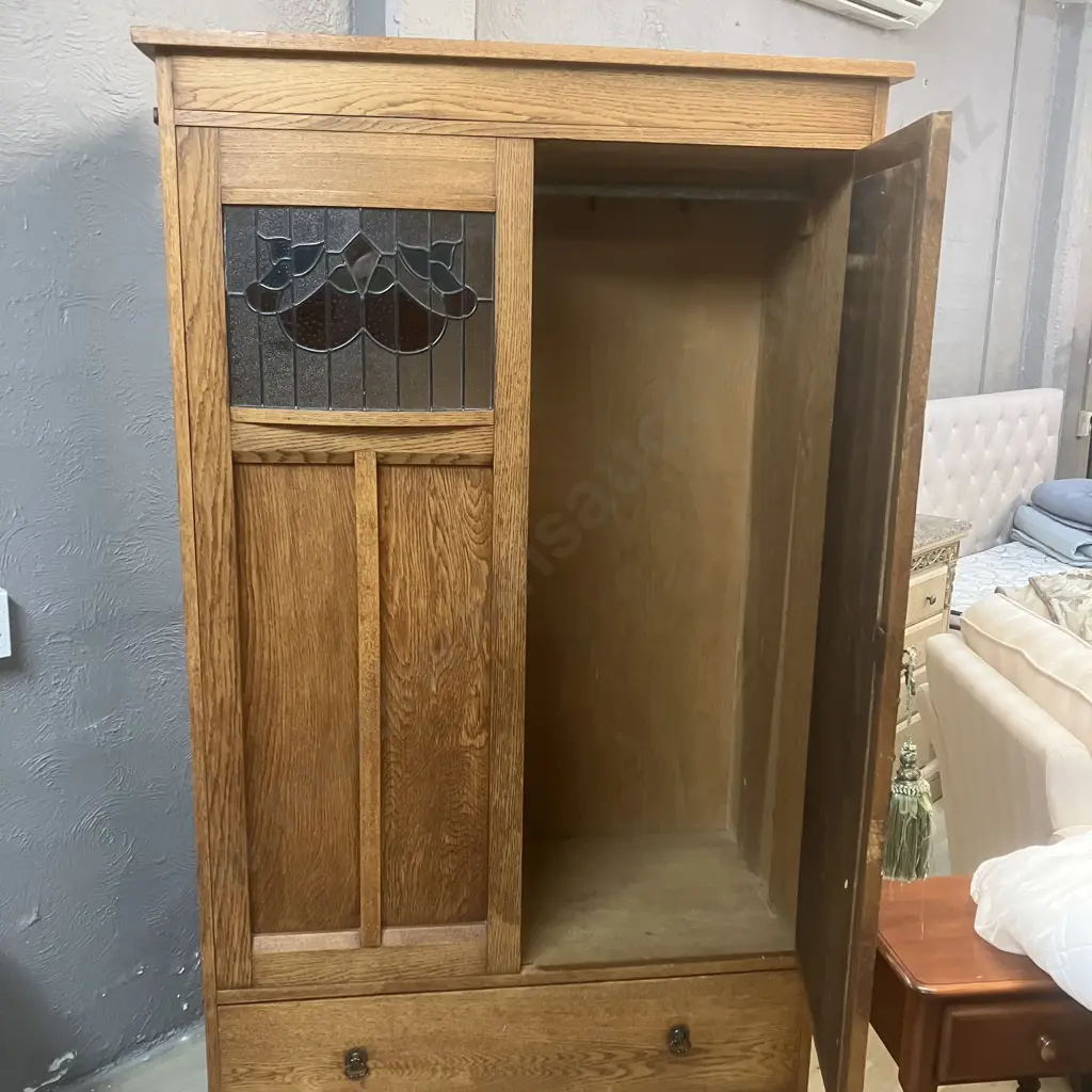 Vintage Oak Freestanding Wardrobe, Oval Inset Bevelled Mirror And Curved Leadlight, With Key. H193 W112 D52cm Image 1++