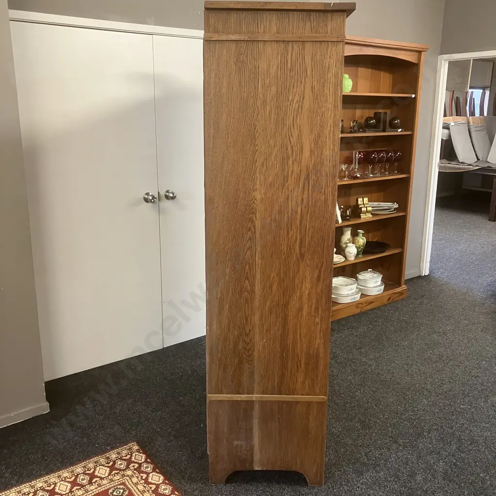 Vintage Oak Freestanding Wardrobe, Oval Inset Bevelled Mirror And Curved Leadlight, With Key. H193 W112 D52cm Image 1++