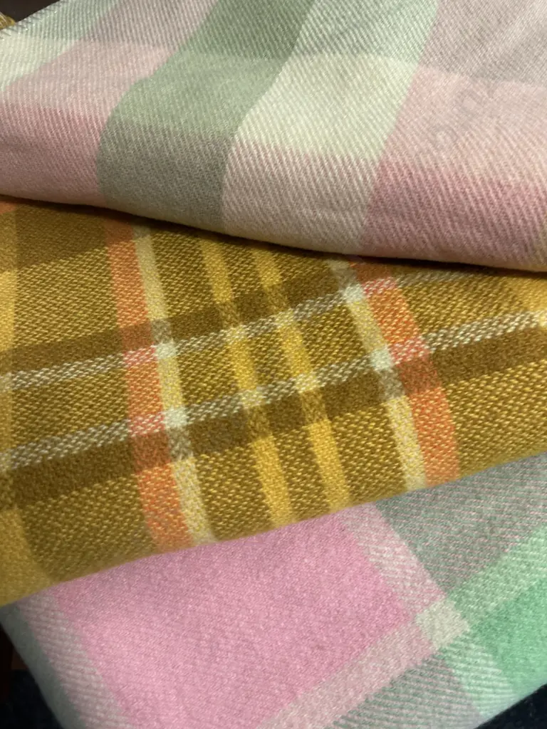 Assorted Vintage Woollen Blankets Image 1++