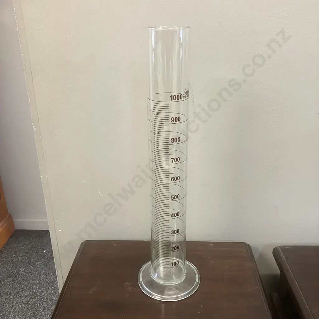 Vintage E-Mil Gold Line UK 1000ml Borosilicate Glass Graduated Cylinder With Pouring Lip Image 1++