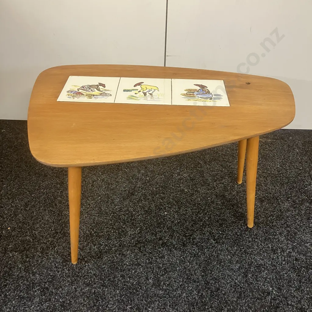 Mid Century Oval Occasional Table With 1960s Hand Painted Tiles Image 1++