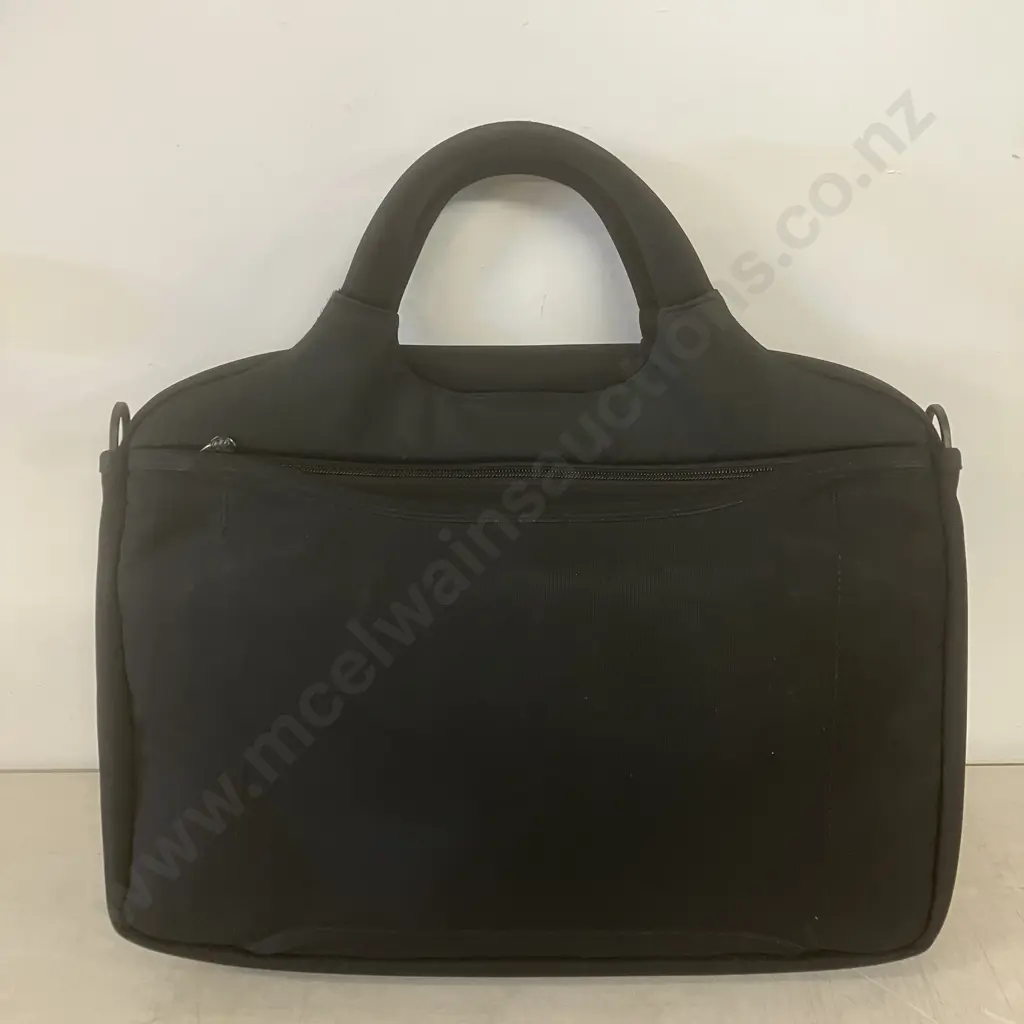 Crumpler Dry Red No 7 Laptop bag / Briefcase Image 1++