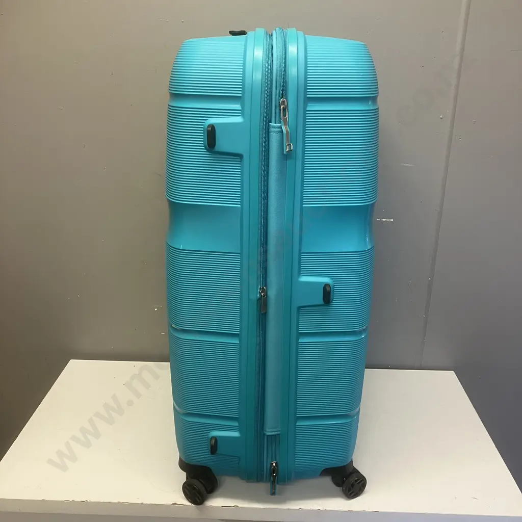 American Tourister Spinner 81/30 TSA EXP AV Suitcase Image 1++