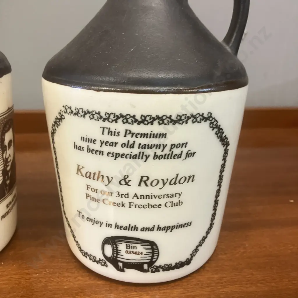 Vintage Pine Creek Freebee Club, Pair of Lindeman Macquarie Port Stoneware Jugs Image 1++