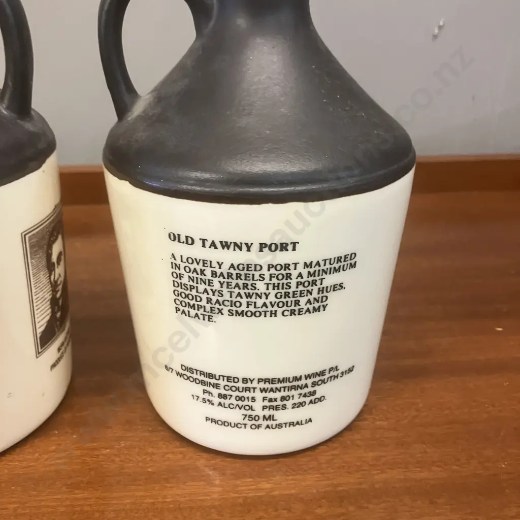 Vintage Pine Creek Freebee Club, Pair of Lindeman Macquarie Port Stoneware Jugs Image 1++