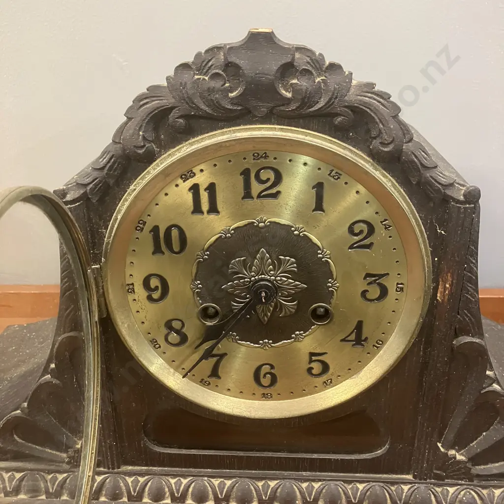 Antique Wooden Cased Mantle Clock (no Key). 28 x 47cm Image 1++